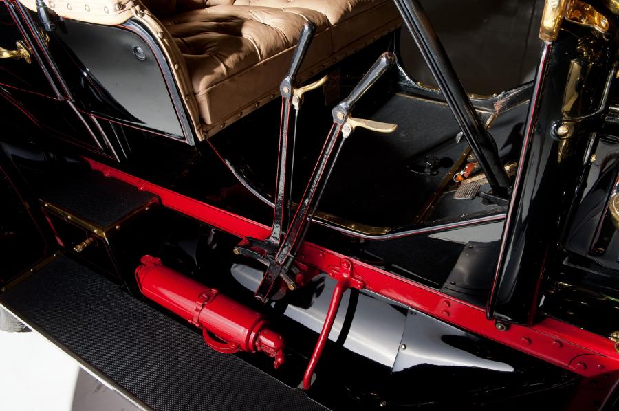 Интерьер Maxwell Model Q Touring 1910 года  (фото 8 из 14)